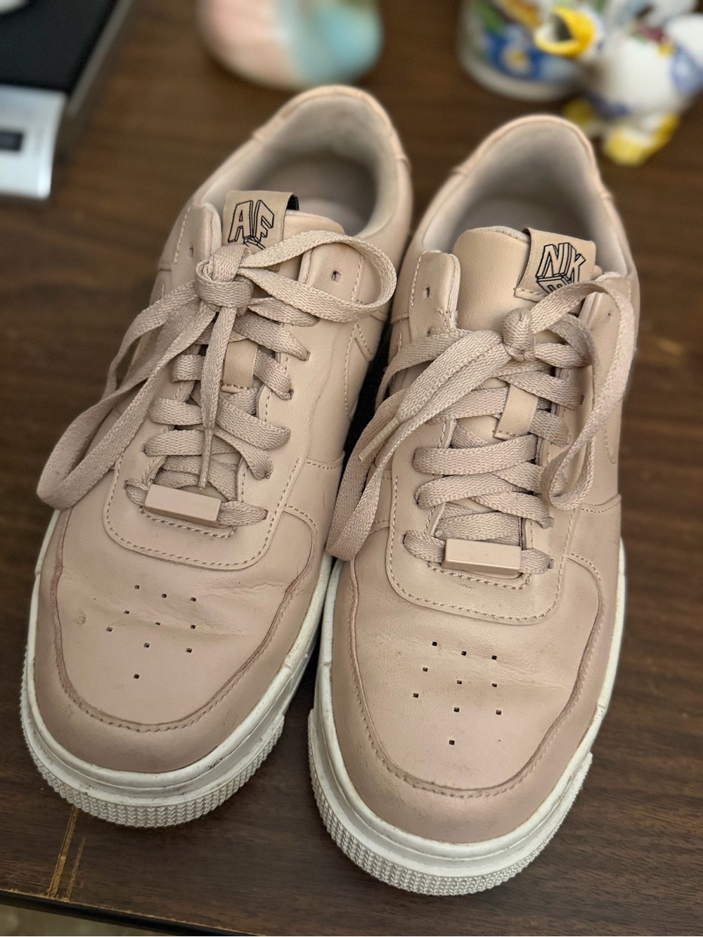 Nike Women’s AF1 Sneakers in Blush